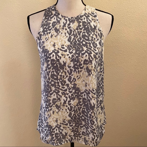 Joie Tops - Joie silk sleeveless printed blouse size s